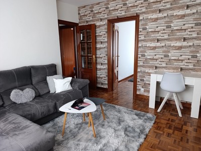 Piso en venta en Vitoria, Arana, con 2 dormitorios, baño y trastero