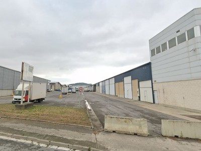 Pabellón en venta en Vitoria, Jundiz, con baño