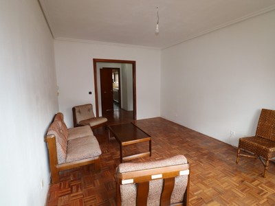 Piso en venta en Vitoria, Lakua-arriaga, con 3 dormitorios, baño y aseo