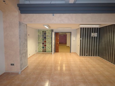 Local en alquiler en Vitoria, Pilar, con baño