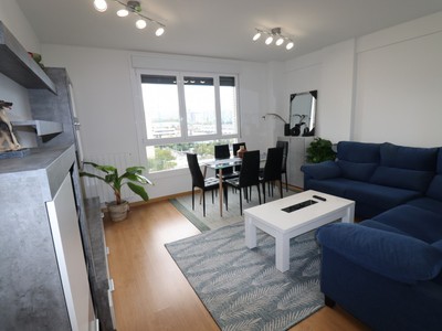 Piso en venta en Vitoria, Zabalgana, con 2 dormitorios, 2 baños, plaza de garaje, trastero y terraza