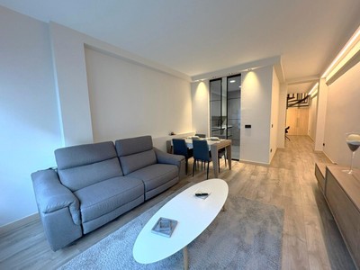 Duplex en alquiler en Vitoria, Centro, con 1 dormitorio y baño