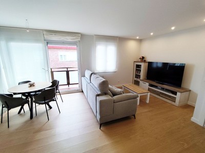 Piso en venta en Barakaldo, San Vicente, con 2 dormitorios, baño y balcón