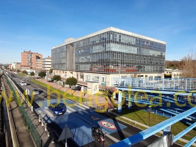 Oficina en venta en Derio, con baño