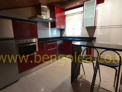 Piso en venta en Sestao, Tres Concejos, con 2 dormitorios y baño