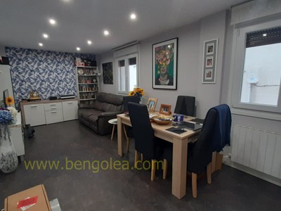 Piso en venta en Barakaldo, Bagatza, con 2 dormitorios y baño