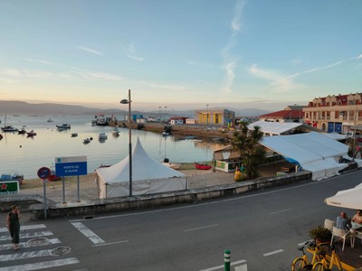 Chalet en venta en , A Illa De Arousa, con 4 dormitorios, 3 baños, plaza de garaje, trastero, balcón y terraza