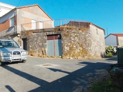 Casa rural en venta en Lobeira, Lobeira, con 4 dormitorios, baño, plaza de garaje, balcón y terraza