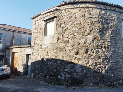 Casa rural en venta en Lobeira, Lobeira, con 4 dormitorios, baño, plaza de garaje, trastero y balcón