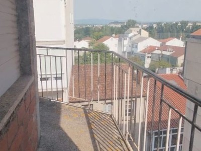 Apartamento en venta en Monforte De Lemos, Monforte De Lemos, con 3 dormitorios, baño, trastero, balcón y terraza