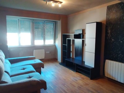 Apartamento en venta en Ourense, Ourense, con 3 dormitorios, 2 baños, trastero y terraza