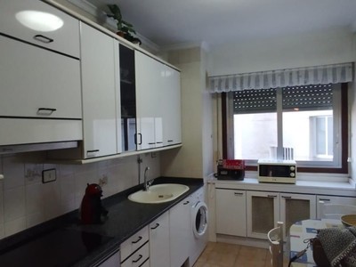 Casa en venta en Allariz, con plaza de garaje, trastero, balcón y terraza