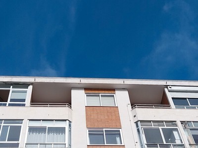 Apartamento en venta en Ourense, 21, con 3 dormitorios, baño y 2 balcones