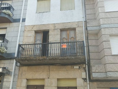 Edificio residencial en venta en Maside, Maside, con 4 dormitorios y 2 baños