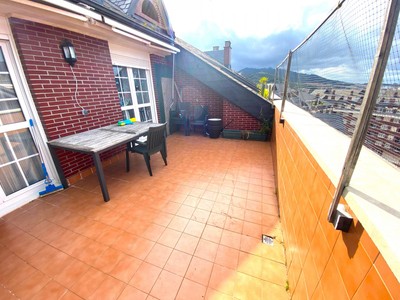 Atico/atico duplex en venta en Castro Urdiales, Cotolino, con 4 dormitorios, 2 baños, plaza de garaje, 2 balcones y terraza