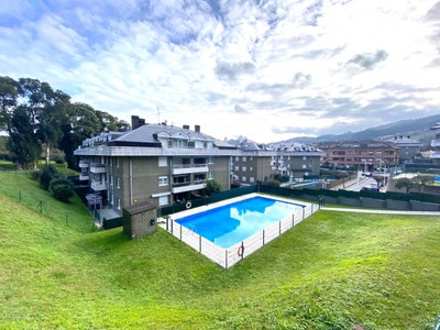 Bajo con terraza-jardin en venta en Castro Urdiales, Ostende, con 3 dormitorios, 2 baños y 2 terrazas