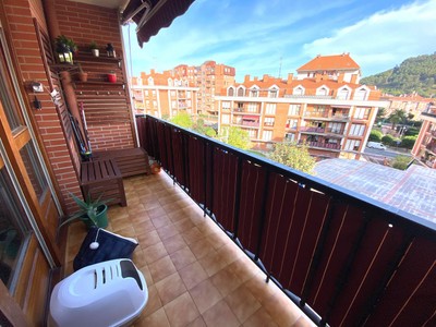 Piso en venta en Castro Urdiales, Brazomar, con 2 dormitorios, 2 baños, plaza de garaje y terraza