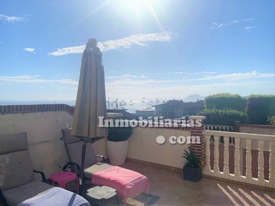Chalet en venta en Castro Urdiales, Centro, con 4 dormitorios, 5 baños, plaza de garaje, trastero, 2 balcones y terraza