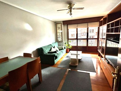 Piso en venta en Castro Urdiales, Brazomar, con 3 dormitorios, 2 baños, plaza de garaje, balcón y terraza