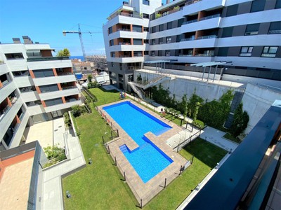 Piso en venta en Castro Urdiales, Cotolino, con 1 dormitorio, baño, plaza de garaje, trastero y terraza