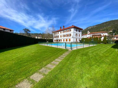 Piso en venta en Mioño, con 5 dormitorios, 3 baños y 2 terrazas