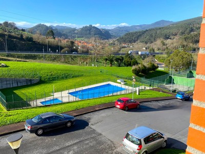 Piso en venta en Castro Urdiales, Brazomar, con 3 dormitorios, 2 baños y plaza de garaje