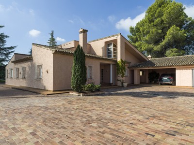 EXCELENTE PROPIEDAD EN LA ZONA DE ONTINYENT