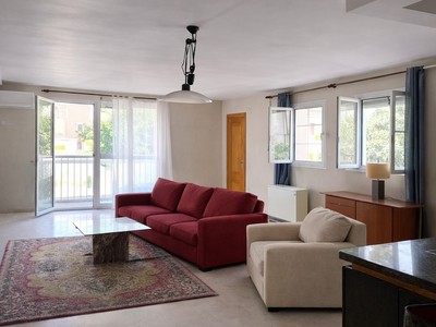 Piso en venta en Albaida, Centro, con 4 dormitorios, 2 baños, aseo, plaza de garaje y balcón