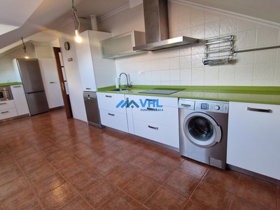 Piso en venta en Castro Urdiales, Brazomar, con 3 dormitorios, 2 baños, plaza de garaje, trastero y terraza