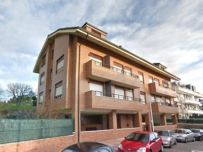 Piso en venta en Castro Urdiales, Ostende, con 3 dormitorios, 2 baños, plaza de garaje y 2 terrazas