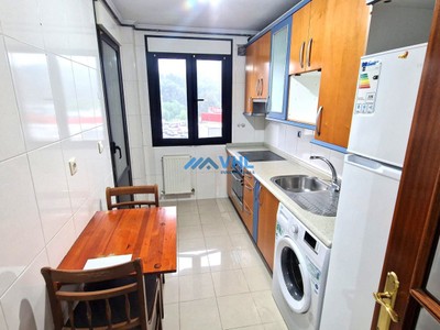 Piso en venta en Castro Urdiales, Brazomar, con 2 dormitorios, baño y plaza de garaje