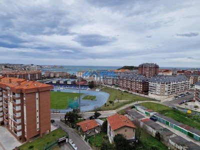 Apartamento en venta en Castro Urdiales, Brazomar, con 1 dormitorio, baño y terraza