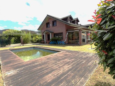Adosado en venta en Castro Urdiales, Guriezo, con 4 dormitorios, 2 baños, plaza de garaje, trastero, terraza y terreno