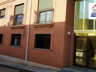 Piso en venta en Los Santos De La Humosa, con 1 dormitorio y baño