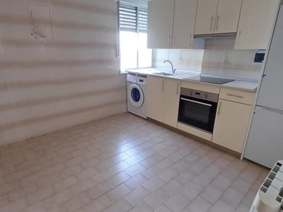 Piso en venta en Portugalete, Almirante Vallecilla, con 3 dormitorios, baño y balcón