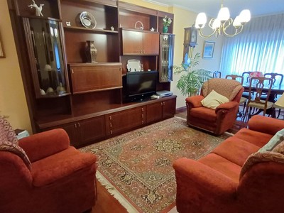 Piso en venta en Portugalete, Abatxolo, con 3 dormitorios, baño, aseo, trastero y terraza