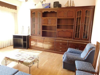 Piso en venta en Vitoria-gasteiz, Gorbea, con 3 dormitorios, baño, aseo, trastero y terraza