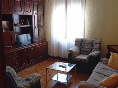 Piso en venta en Vitoria-gasteiz, Coronacion, con 3 dormitorios, baño y trastero