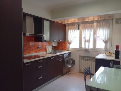 Piso en venta en Vitoria-gasteiz, Coronacion, con 2 dormitorios, baño y terraza