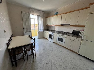 Piso en venta en Vitoria-gasteiz, Coronacion, con 3 dormitorios, baño, trastero, balcón y terraza
