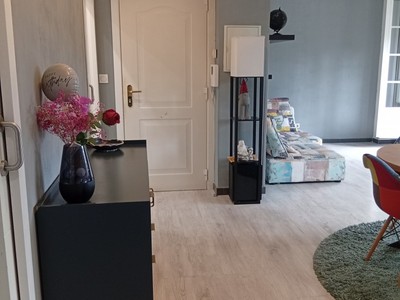 Apartamento en venta en Vitoria-gasteiz, Casco Medieval, con 2 dormitorios, baño y terraza