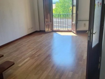 Duplex en venta en La Puebla De Arganzón, con 3 dormitorios, 2 baños, trastero y balcón