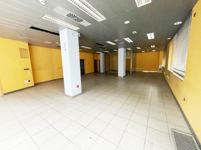 Local en venta - Ref. C1loc0634 - c/ Portal de Arriaga (esquina c/ Cubo)