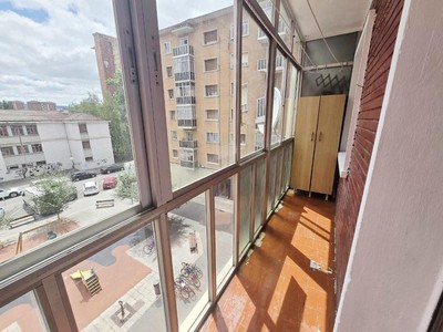 Piso en venta en Vitoria, Zaramaga - Gamarra - Betoño, con 3 dormitorios y baño