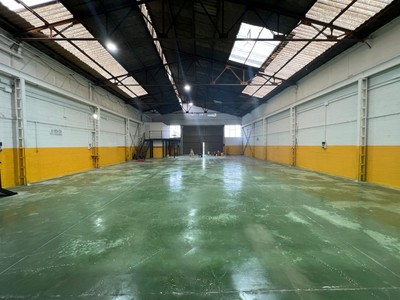 Nave industrial en alquiler en Vitoria, Pol. Betoño - Gamarra, con 2 baños