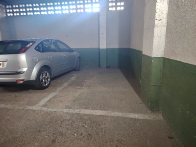 Garaje en venta en Vitoria, Avenida - San Martín - Txagorritxu
