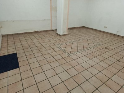 Locales en alquiler en Vitoria, Centro-desamparadas, con baño
