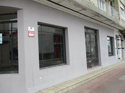Locales en venta en Burela, con baño