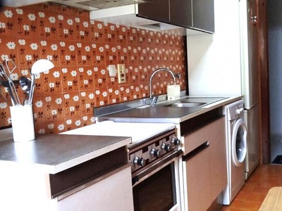 Piso en venta en Cervo, con 4 dormitorios, 2 baños y balcón