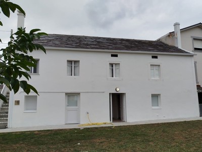 Casa en venta en Cangas De Foz, con 5 dormitorios, 2 baños y terreno